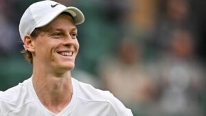 Wimbledon, Sinner batte Shelton in tre set: ai quarti c’è Medvedev. Anche Paolini avanza, Keys si ritira in lacrime