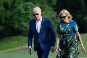 Biden insiste: ‘Non lascio la corsa, basta drammi’