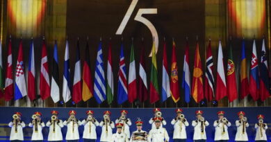 La Nato sfida Putin: ‘L’Ucraina entrerà nell’Alleanza’
