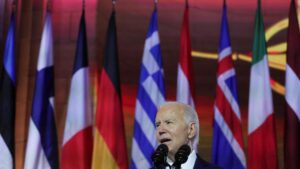 Guerra Ucraina – Russia, le news di oggi. L’annuncio di Biden apre il vertice Nato: da Usa, Italia, Germania, Olanda e Romania Kiev nuovi sistemi di difesa anti-aerea per Kiev. Meloni: “Il 2% del Pil in spese militari? L’Italia onora gli impegni”