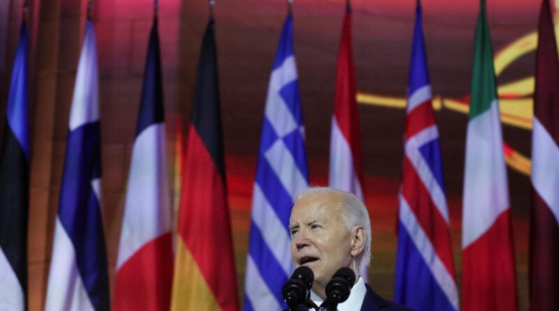 Guerra Ucraina – Russia, le news di oggi. L’annuncio di Biden apre il vertice Nato: da Usa, Italia, Germania, Olanda e Romania Kiev nuovi sistemi di difesa anti-aerea per Kiev. Meloni: “Il 2% del Pil in spese militari? L’Italia onora gli impegni”