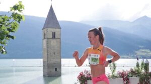 In 3000 al Giro Lago di Resia dei 3.000, vittoria di Hrochova e Wedel