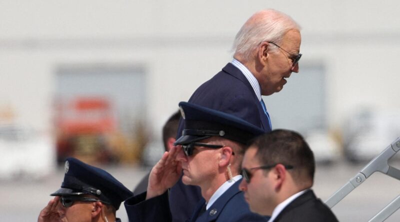 “Continua la campagna”. Biden non molla ma dietro le quinte è in corso l’ultima trattativa per l’exit strategy