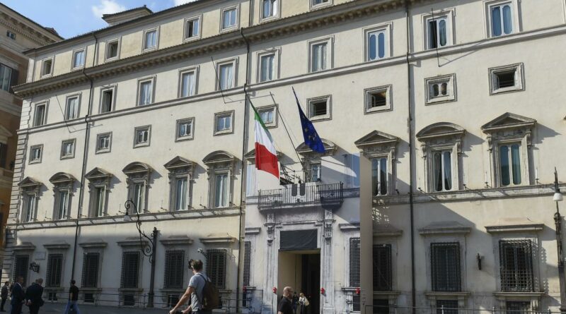 Dagli aerotaxi al canone Rai, arriva un pacchetto fisco in Consiglio dei ministri