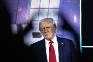 Usa 2024, 007 americani: l’Iran lavora per danneggiare la campagna di Trump