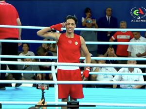 Il pugile biologicamente uomo è nel circuito femminile. Delirio caricato alle Olimpiadi