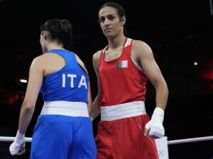 “Se non si fosse ritirata…”. Boldrini dà lezioni di boxe (e difende Khelif)