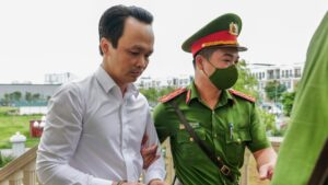 Magnate miliardario incarcerato per aver frodato gli azionisti di quasi 150 milioni di dollari