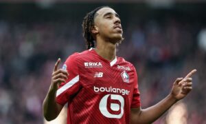 Manchester United, intervento al piede per Yoro: arrivato per oltre 60 milioni, i tempi di recupero