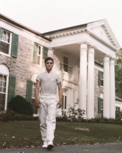 La nonna del Missouri arrestata per un bizzarro piano di furto di Graceland di Elvis Presley