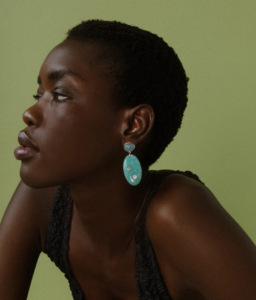 Lynn Loves Jewelry: Baubles di agosto che si tuffano nel blu