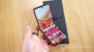 Novità tech della settimana: il pieghevole (più) economico e la doppietta di OnePlus