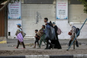Pressing per la tregua a Gaza, l’Onu ferma le operazioni