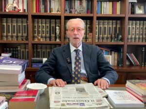 VIDEO: Da ministro della Cultura a seduttore