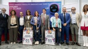 Torino 2025: al via il Tour della Fiamma del Sapere contenuto nella Torcia “Guarini”
