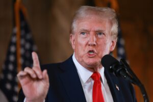 Trump minaccia di imprigionare gli oppositori per frodi elettorali inesistenti
