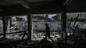 Guerra Israele-Hamas, le notizie di oggi. La lettera di Sinwar a Nasrallah: “Avanti fino alla sconfitta degli occupanti”. I media: “Hezbollah ordina agli abitanti di lasciare il Sud del Libano”