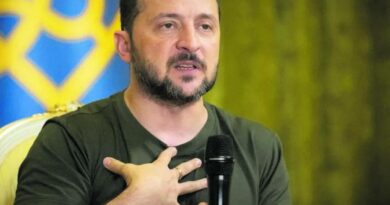 Zelensky presenta il “piano della vittoria”: ci sono i missili a lungo raggio