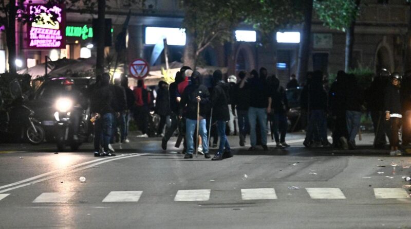 Genoa-Juventus a porte chiuse dopo gli incidenti nel derby di Coppa Italia