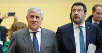 Governo in confusione sulle tasse. Forza Italia contro Giorgetti: “Contrarissimi a imporne di nuovi”. Salvini: “Non c’è nessun aumento”