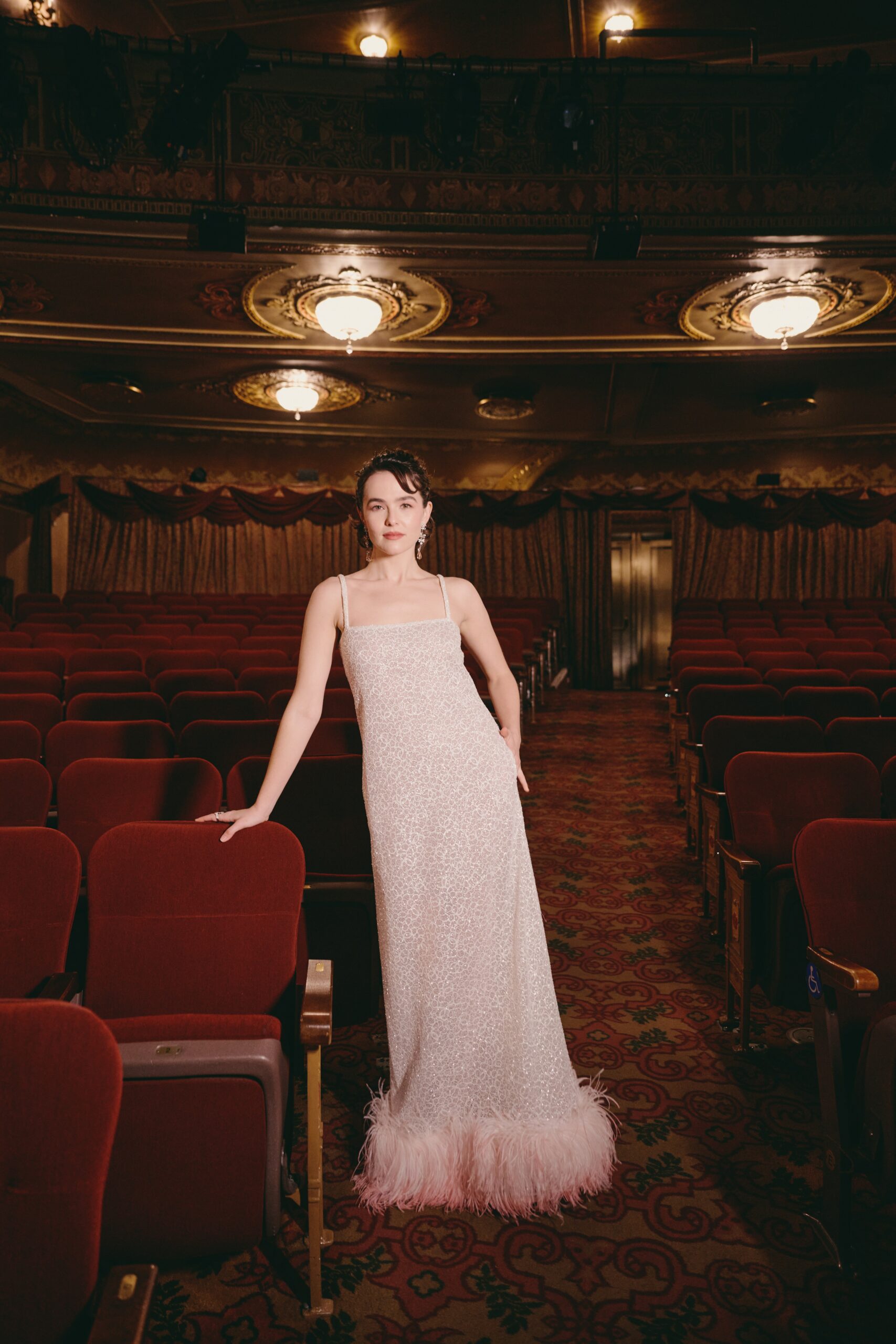Zoey Deutch, Katie Holmes, Jim Parsons e la produzione stellare di Our Town
