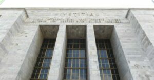 “Informazioni segrete rubate da banche dati”: sei misure cautelari a Milano. “Furti su commissione, tra gli obiettivi anche politici”