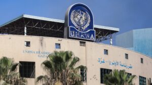L’UNRWA è bandita da Israele: il capo dell’agenzia avverte che la mossa “aggraverà le sofferenze dei palestinesi”