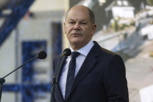 Scholz: ‘Nuovi aiuti militari a Kiev per 650 mln di euro’