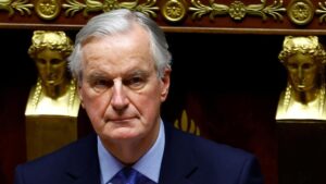 Francia, crisi di governo: Barnier, verso la sfiducia, invita alla responsabilità. Ora il voto