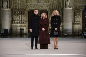 Riapre Notre Dame