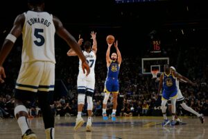La frenesia da tre punti dell’NBA sta affossando gli ascolti?