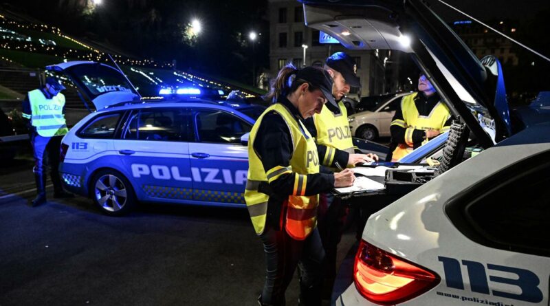Attentato di Magdeburgo, la Polizia italiana alza la vigilanza sui mercatini di Natale. Mattarella: “Fermo e determinato contrasto al terrorismo”