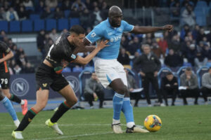 Il Napoli raggiunge l’Atalanta, due pareggi per Juve e Milan