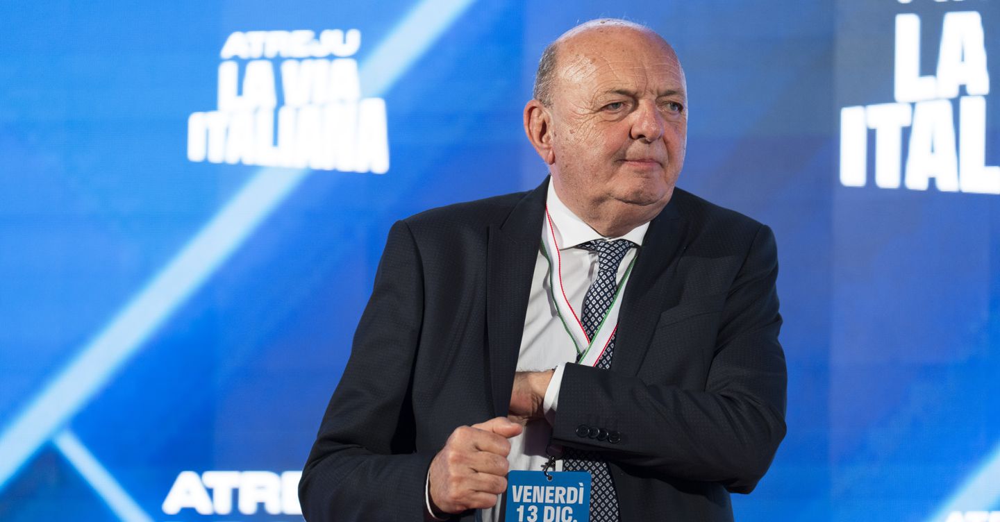 Gas, venduta la bolletta per i vulnerabili: a dicembre +2,5%. Pichetto: “Per evitare bolle speculative serve nuovo price cap a 50-60 euro”