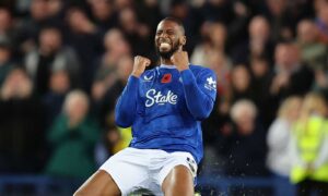 FA Cup, terzo turno: passano Everton con Beto e Fulham, eliminato lo Sheffield United