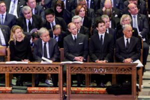 Il principe Edoardo ha rappresentato la famiglia reale al funerale di Jimmy Carter. Cosa significa per Trump?