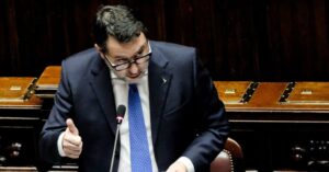 Salvini: “Escalation preoccupante di azioni contro le ferrovie ma ho spalle larghe e non mi fermo”