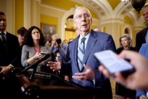 Come Mitch McConnell ha mandato all’aria la migliore possibilità per l’America di fermare Trump