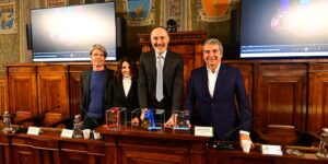 Presentata la medaglia della Termal Bologna Marathon, un elogio alla tradizione gastronomica locale