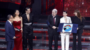 Sanremo 2025, Giorgia con Annalisa vince la serata delle cover