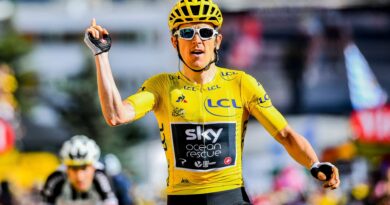 Il grande ciclista britannico annuncia il suo ritiro