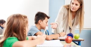 Bambini e cellulare, Garante infanzia: dimostrati rischi per lo sviluppo cognitivo ed emotivo