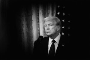 “Sono spaventati a morte”: La minaccia di violenza politica che informa la presa di Trump sul Congresso