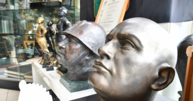 Salò revoca la cittadinanza onoraria a Mussolini, dopo 100 anni