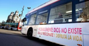 Tamponamento tra due autobus a Barcellona, coinvolti anche studenti di un liceo di Messina: 51 feriti