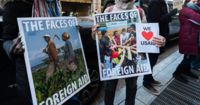 Trump bocciato dalla Corte Suprema (e da due giudici conservatori) sui fondi Usaid: “Deve sbloccare 2 miliardi”