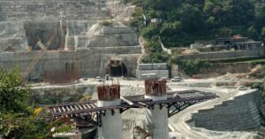 Fs, abbattuti due diaframmi per la nuova linea ferroviaria nell’Himalaya: 17 gallerie e 13 stazioni