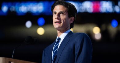 Il nipote di JFK, Jack, critica la caduta dei documenti sull’assassinio e dice che a Trump interessa solo la “carcassa” di JFK