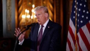 Dazi, Trump alla Nbc: “Nessuna proroga per l’entrata in vigore”. E sul Chatgate dichiara: “Waltz resta al suo posto, è solo caccia alle streghe”