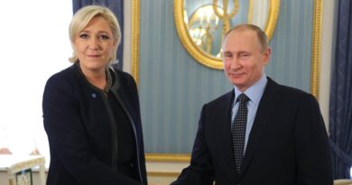 Marine Le Pen colpevole di appropriazione di fondi pubblici, condannata all’ineleggibilità